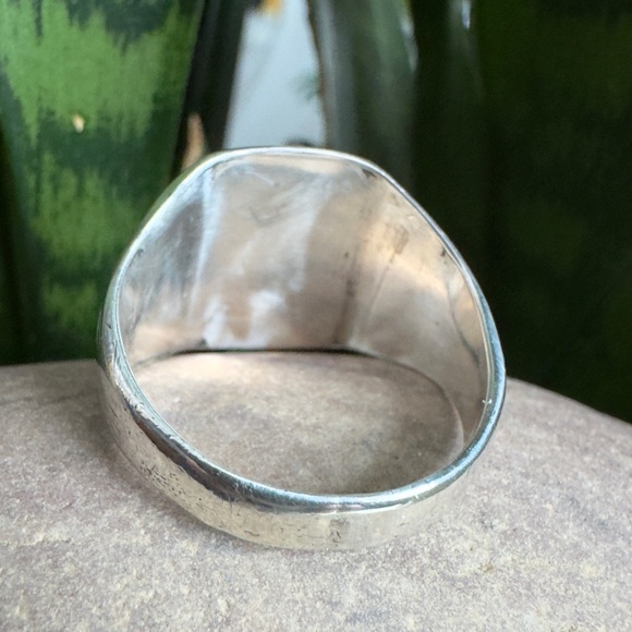 Vintage Sterling Signet Ring - Picture 3 of 8